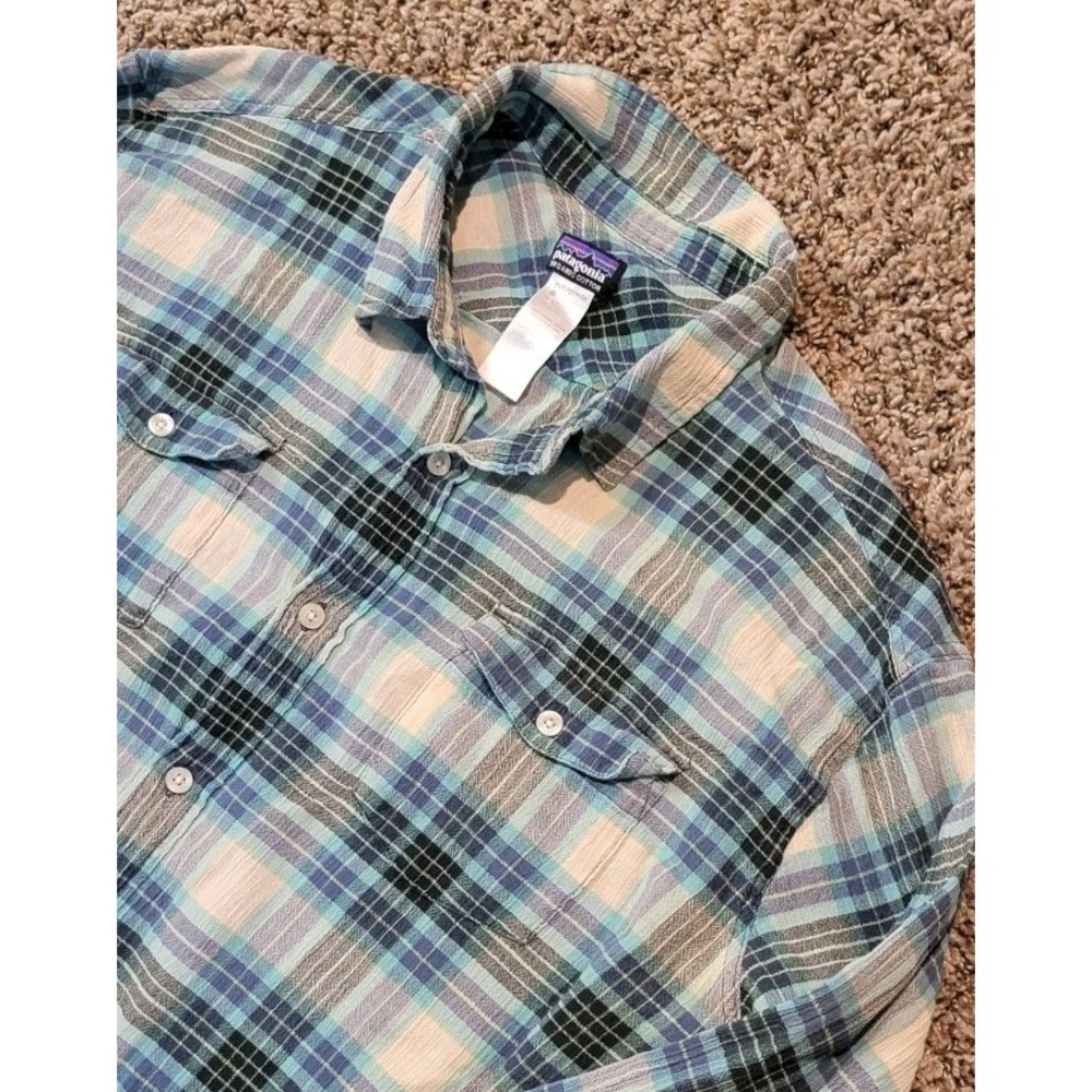 PATAGONIA MENS ORGANIC COTTON LONG SLEEVE BUTTONDOWN SIZE XL. SEE DESCRIPTION